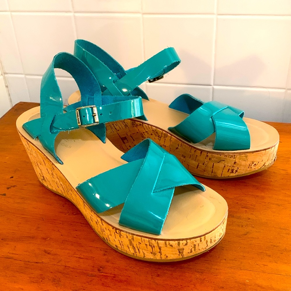Kork-Ease Ava cork platforms with bright shiny turquoise upper.
